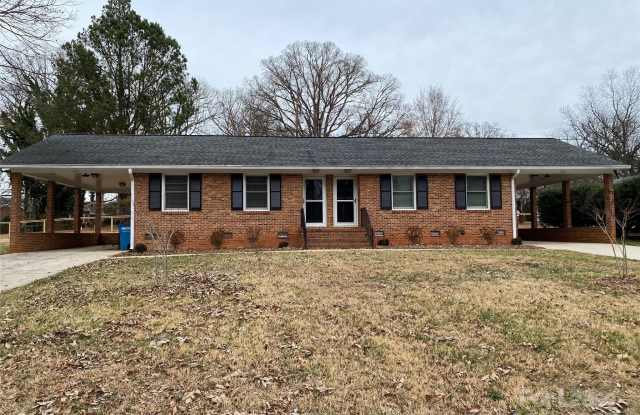 104 Secrest Avenue - 104 Secrest Avenue, Belmont, NC 28012