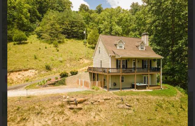 Beautiful 3/3 home in Caney Fork area. photos photos