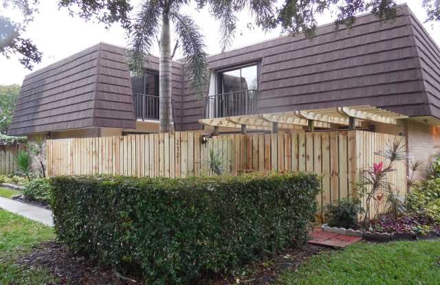 2321 23rd Lane - 2321 23rd Lane, Palm Beach Gardens, FL 33418