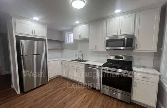 1018 Commadore Dr. Gallery 2