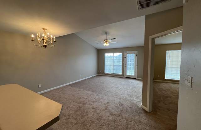 17 Macaulay Place Gallery 2