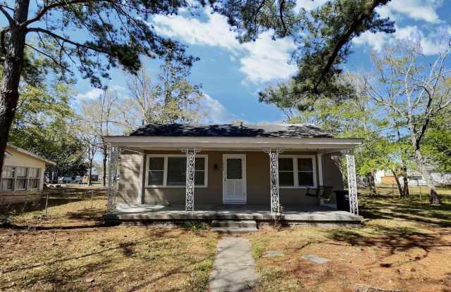 Cozy Cottage in Prime Downtown Ocean Springs Location! photos photos
