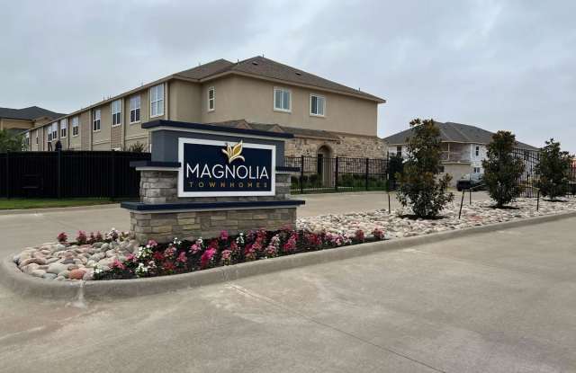 Magnolia Townhomes Gallery 3