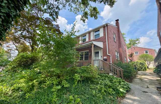 Stunning 3-Bedroom Home in the Heart of West Chester! Available September 1st! photos photos