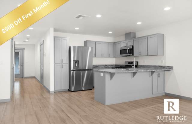Gorgeous! Brand New 3 Bedroom 2.5 Bath Townhome in Eagle Point *$500 OFF* photos photos Gorgeous! Brand New 3 Bedroom 2.5 Bath Townhome in Eagle Point *$500 OFF* photos photos