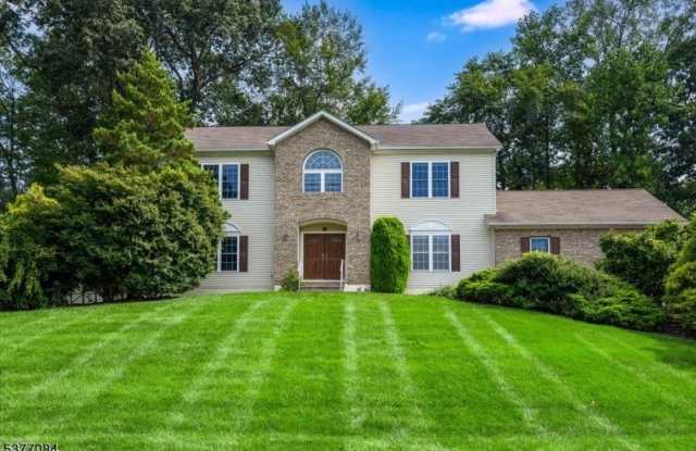 94 Forest Way photos photos
