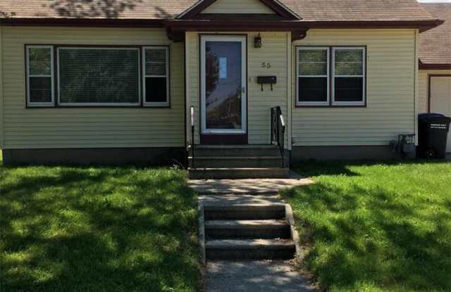 55 West 17th Avenue - 55 West 17th Avenue, Oshkosh, WI 54902
