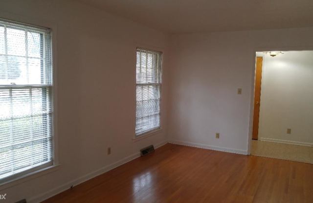 5100 Carriage Drive Circle Gallery 2
