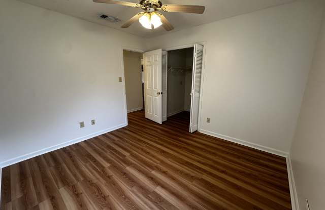 120 Chatam Loop Gallery 2