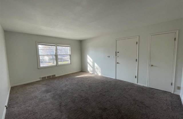 3221 S 108 Street Gallery 3