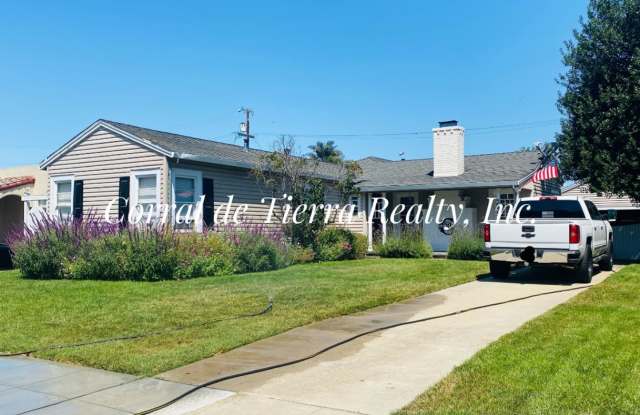 Maple Park LARGE 2 BR/ 2BA with 2 Car Garage & Large Fenced Yard photos photos