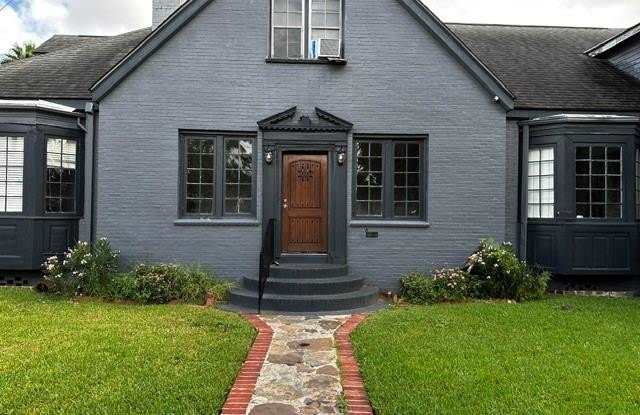 4649 DART Street Gallery 1