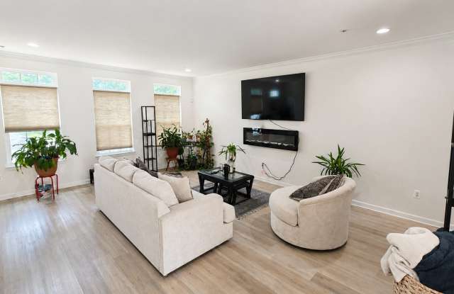 610 Chance Pl Gallery 4