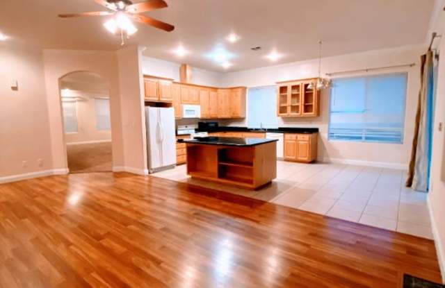 3902 Apple Blossom Way Gallery 3