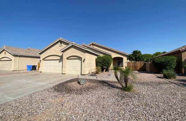 Westbank Retreat! - 1829 South Buchanan Street, Gilbert, AZ 85233 Westbank Retreat! - 1829 South Buchanan Street, Gilbert, AZ 85233