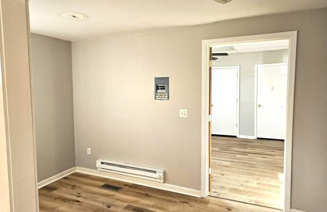 150 Main Street S Gallery 3
