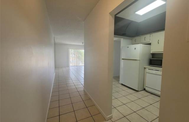 4374 NW 9th Ave - 4374 Northwest 9th Avenue, Deerfield Beach, FL 33064