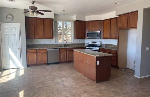 80085 Peak Forest Drive Gallery 2