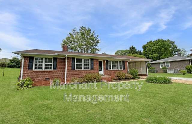 124 Folkstone Street - 124 Folkstone Street, Dunean, SC 29605