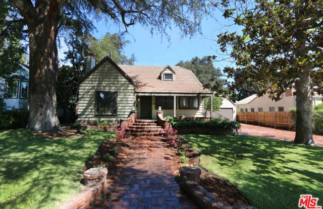 1609 Capistrano Ave photos photos