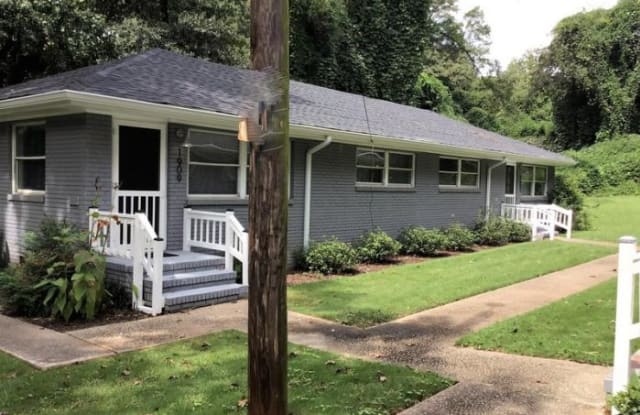1907 Lyle Ave - 1907 Lyle Avenue, College Park, GA 30337