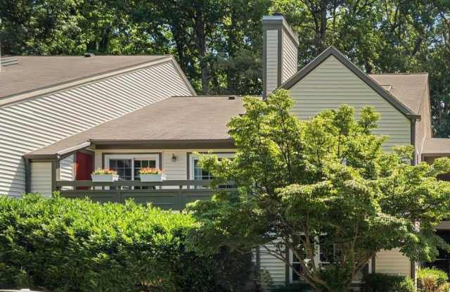 2221 LOVEDALE Lane photos photos