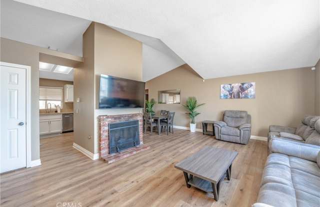 18252 Sequoia photos photos