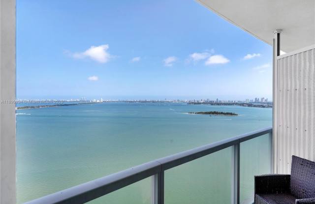 665 NE 25th St photos photos