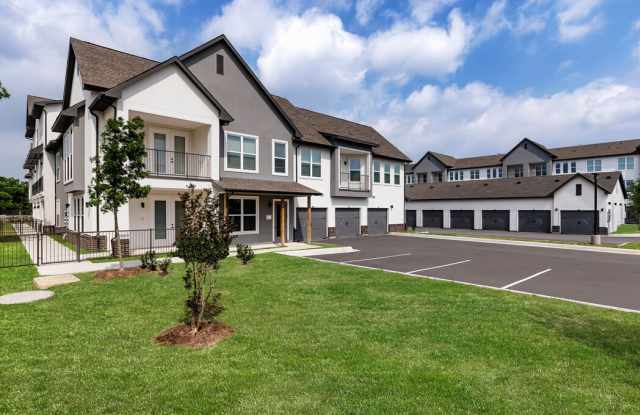 Oak House photos photos