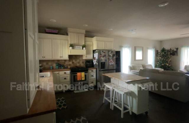 4528 Byrd Ln Gallery 1