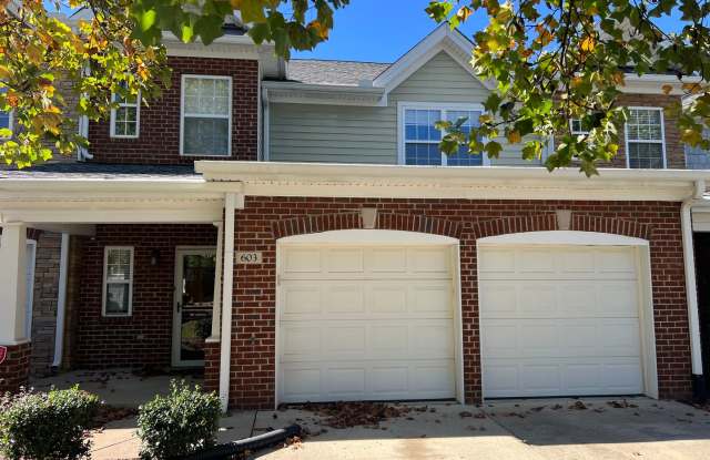 Spacious 3-Bedroom Townhome in The Retreat at Northwoods – Murfreesboro - 2342 North Tennessee Boulevard, Murfreesboro, TN 37130