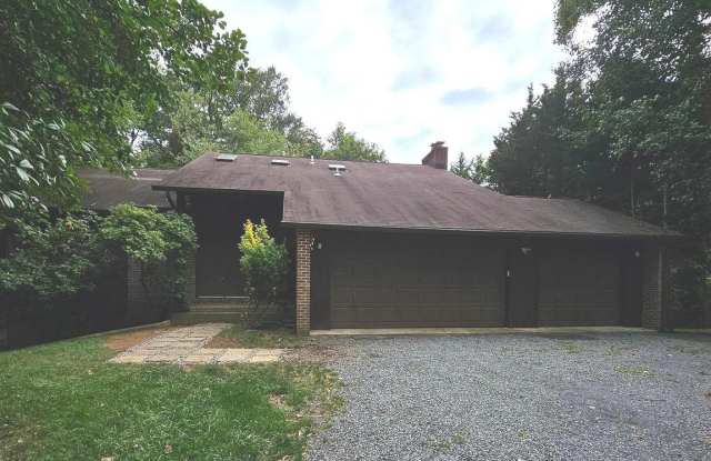 7413 WALTON LANE - 7413 Walton Lane, Annandale, VA 22003
