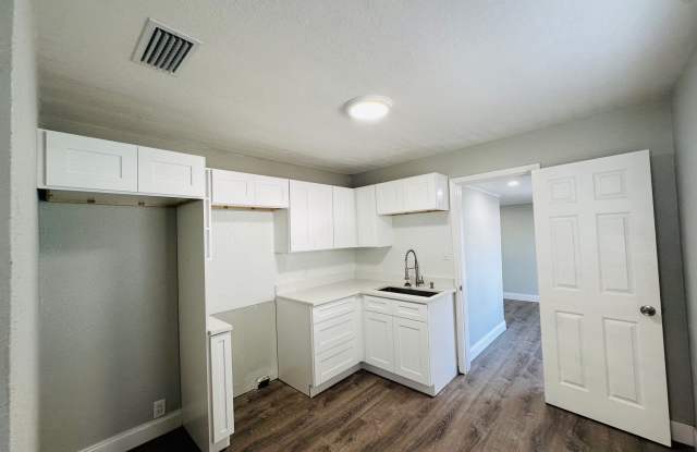 4801 10th Avenue South - 1 photos photos