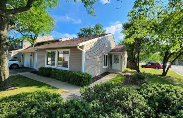 547 Alton Court - 547 Alton Court, Carol Stream, IL 60188