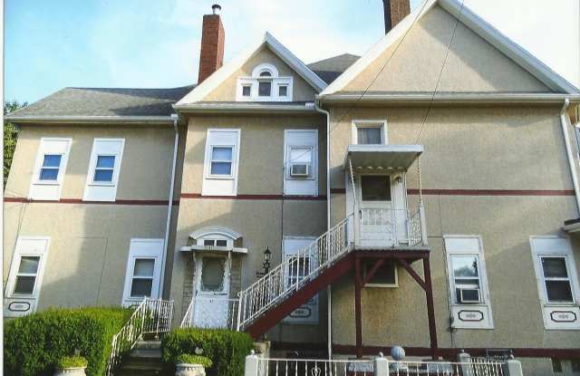 501 South Bloomington Street photos photos