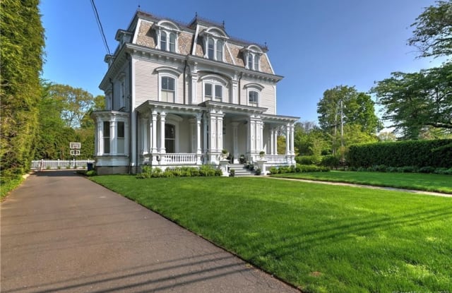 658 Pequot Avenue - 658 Pequot Avenue, Southport, CT 06890