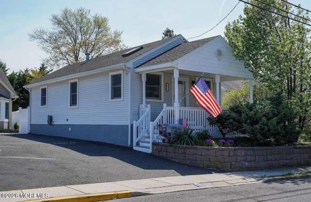 639 Redmond Avenue Gallery 1