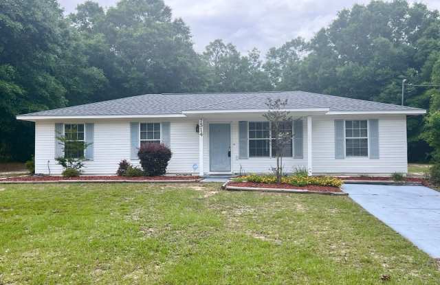 Charming Home on Spacious Lot Near Whiting photos photos