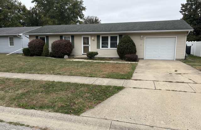 402 Rolling Green Drive - 402 Rolling Green Drive, Mount Zion, IL 62549