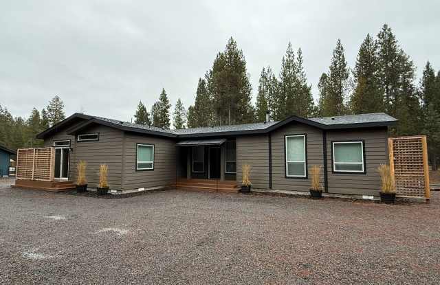 17069 Norwalk | Three Rivers Area photos photos