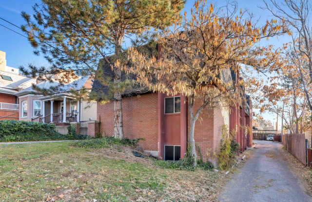 318 N C Street - 5 photos photos