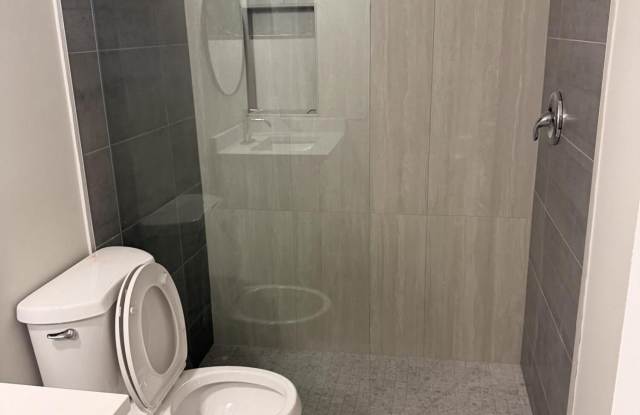 2731 AVENUE S Gallery 4