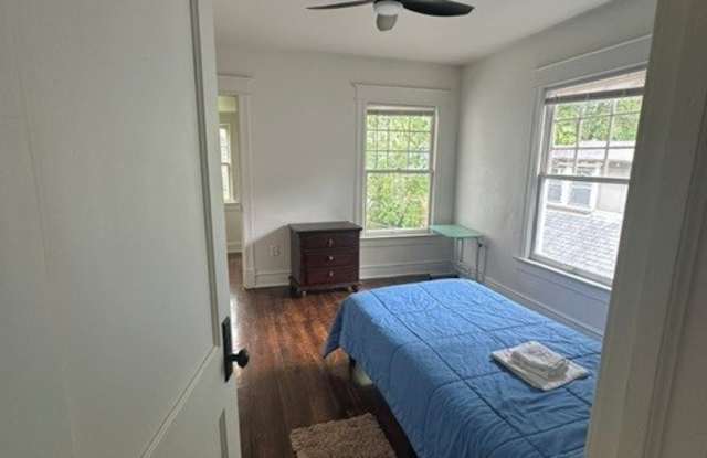 2204 South Cedar Avenue Gallery 4