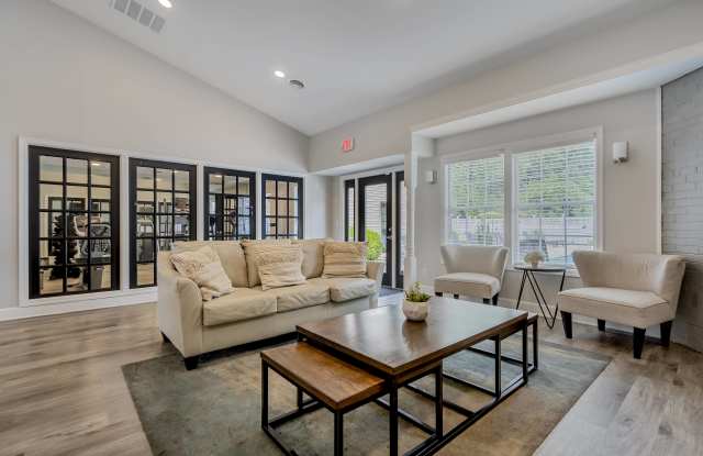 The Oaks Apartments Gallery 2