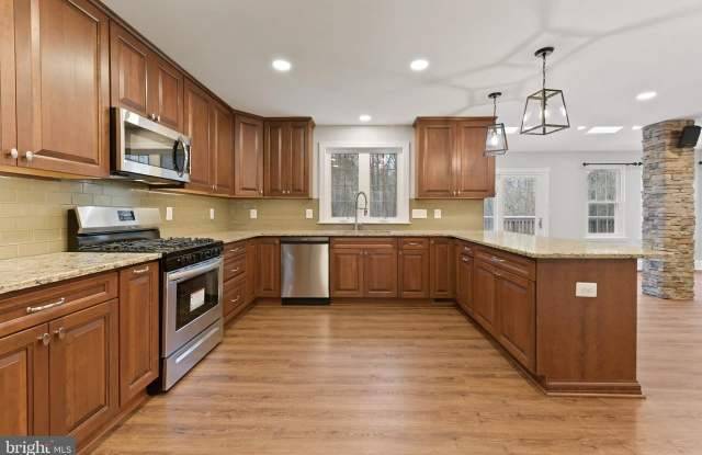 7938 Jasons Landing Way photos photos