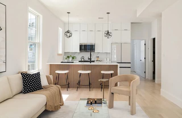304 Paris St # 101 photos photos