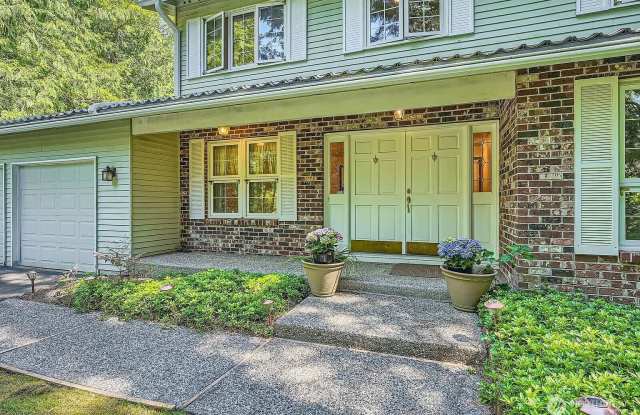 21927 SE 37th St photos photos