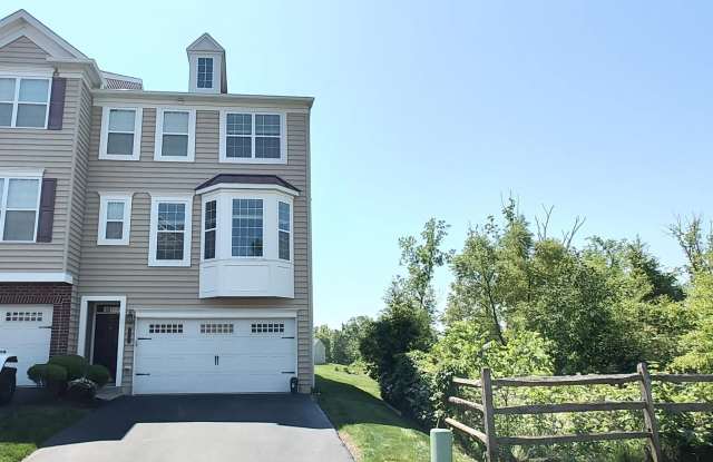 21 ROSY RIDGE COURT - 21 Rosy Ridge Court, Montgomery County, PA 18969