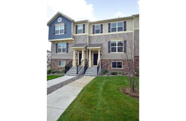 AMAZING! 4 BED/4 BATH TOWNHOUSE IN MAPLE GROVE - 8305 Norwood Lane North, Maple Grove, MN 55369