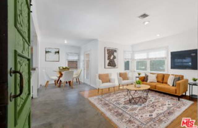 11929 Wagner Street Gallery 3